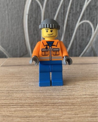 Zdjęcie oferty: LEGO figurka City Budowlaniec cty0016