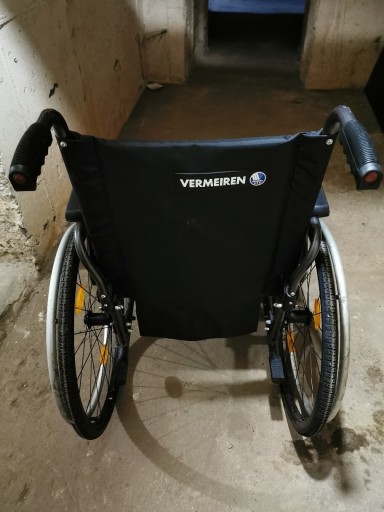 Zdjęcie oferty: Wózek inwalidzki VERMEIREN D200 