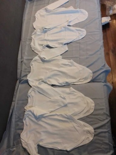 Zdjęcie oferty: Body niemowlęce 98 24-36m C&A białe z długim rękawem 5szt