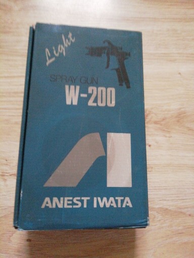 Zdjęcie oferty: Pistolet iwata w-200