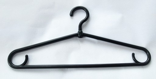 Zdjęcie oferty: WIESZAKI NA UBRANIA OBROTOWE 10 szt. CZARNE UNIWERSALNE GRUBE 10 mm