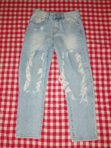 Zdjęcie oferty: Spodnie jeans z dziurami damskie rozmiar S Momokro