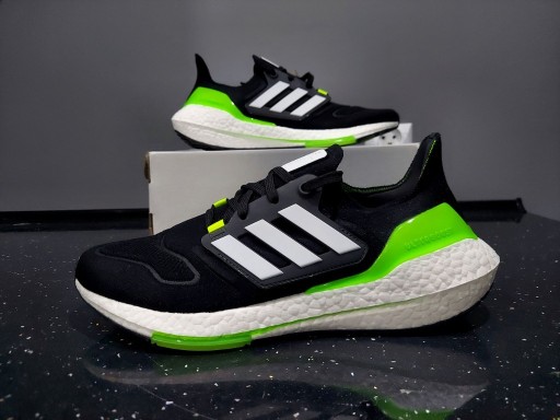 Zdjęcie oferty: Adidas buty do biegania Ultraboost 22 r. 44