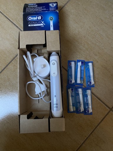 Zdjęcie oferty: Szczoteczka Oral B Genius X