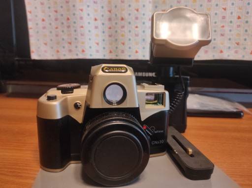 Zdjęcie oferty: Aparat fotograficzny CANON model CNx30 35mm