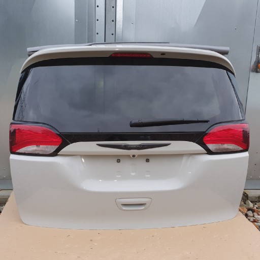 Zdjęcie oferty: Chrysler Pacifica Klapa PW2 wersja S