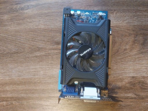 Zdjęcie oferty: Karta graficzna Gigabyte Radeon HD6750 1GB DDR5