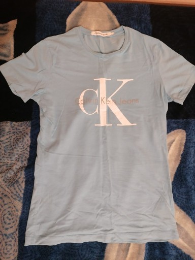 Zdjęcie oferty: Koszulka Calvin Klein. T-shirt z nadrukiem