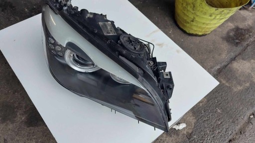 Zdjęcie oferty: BMW 7 F01 F02 XENON PRAWY SKRĘTNY LAMPA 7182150