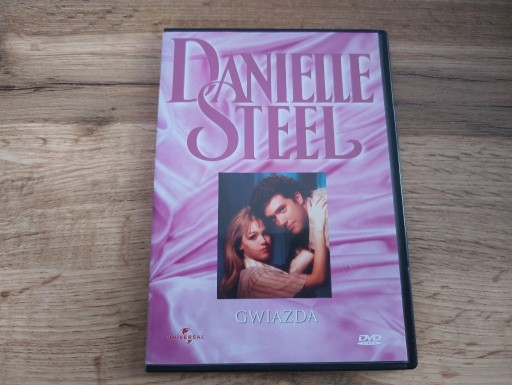 Zdjęcie oferty: Danielle Steel Gwiazda - film na płycie DVD
