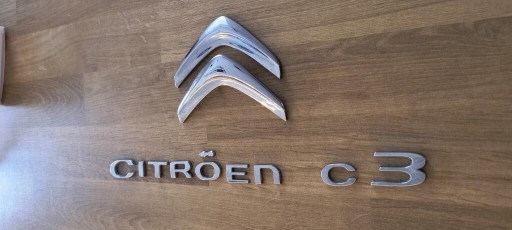 Zdjęcie oferty: Znaczek Citroen C3 II 16r lift
