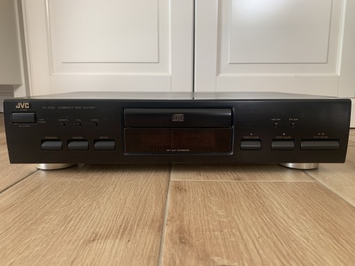 Zdjęcie oferty: Odtwarzacz CD JVC XL-V120