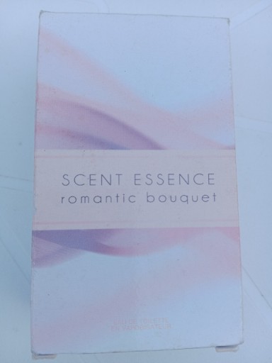 Zdjęcie oferty: Avon Scent  Essence Romantic Bouquet 30ml