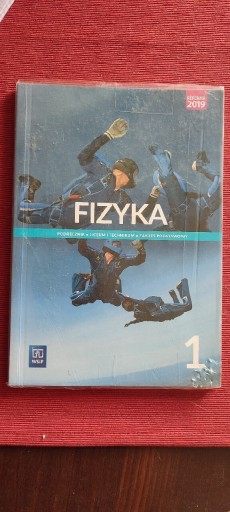 Zdjęcie oferty: Fizyka kl 1 liceum i technikum 