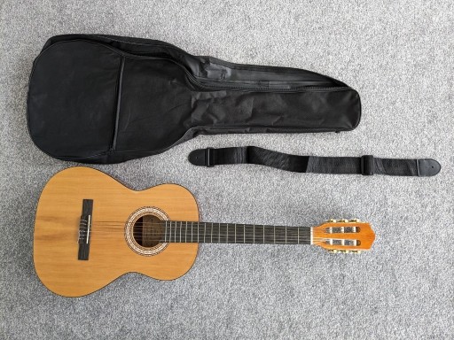 Zdjęcie oferty: Gitara klasyczna JOSE RIBERA HG623 + pokrowiec