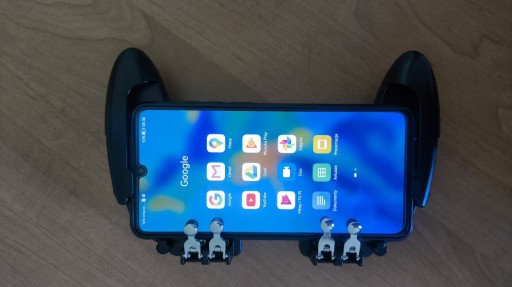 Zdjęcie oferty: Telefon Huawei p30 + nowy pad do grania