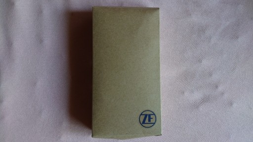 Zdjęcie oferty: Ładowarka indukcyjna z logo ZF