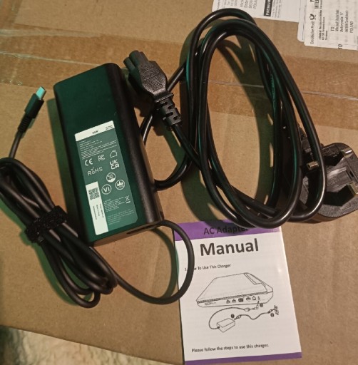 Zdjęcie oferty: Zasilacz ładowarka uniwersalna USB C