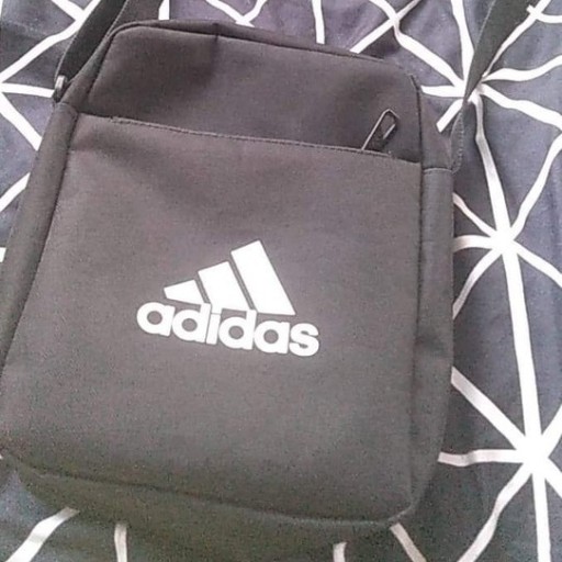 Zdjęcie oferty: Nerka/listonoszka marki Adidas