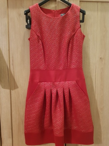 Zdjęcie oferty: Czerwona sukienka w rozmiarze 36