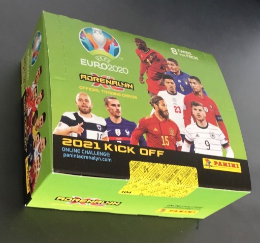 Zdjęcie oferty: BOX EURO 2020 KICK OFF 2021 Karty 24 saszetki