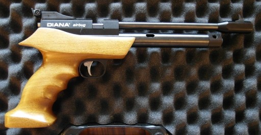 Zdjęcie oferty: Pistolet pneumatyczny DIANA Airbug 4.5 mm