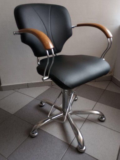 Zdjęcie oferty: Fotel Fryzjerski Panda