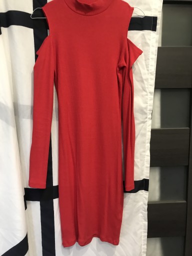 Zdjęcie oferty: Mohito czerwona sukienka odkryte ramiona xs