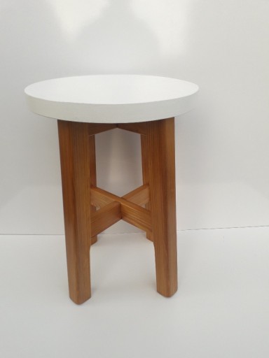 Zdjęcie oferty: Taboret drewniany (sosna) biały+6 kolorów-stołek