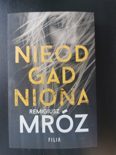 Zdjęcie oferty: Nieodgadniona - Remigiusz Mróz