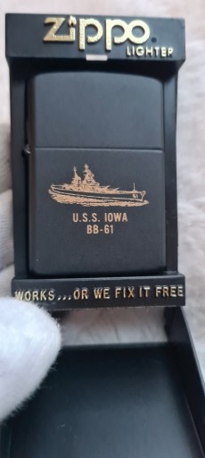 Zdjęcie oferty: Zapalniczka Zippo U.S.S. IOWA BB-61 Black Matte (3