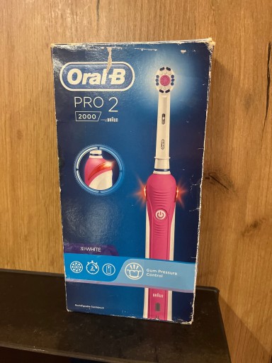 Zdjęcie oferty: Szczoteczka elektryczna oral-b pro 2 2000