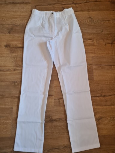 Zdjęcie oferty: Spodnie medyczne damskie białe roz. 38