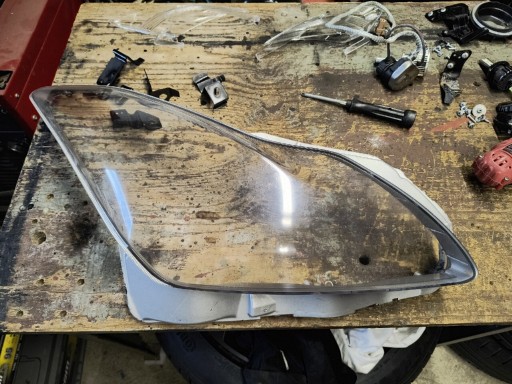 Zdjęcie oferty: Klosz lampy reflektora przód prawy Infiniti G37 G37S Coupe 