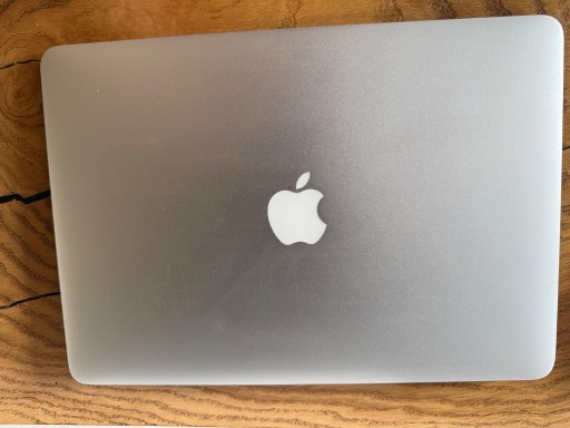 Zdjęcie oferty: Komputer Mcbook air 13,3 cala