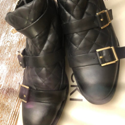 Zdjęcie oferty: Buty damskie czarne z klamerkami  - Zara