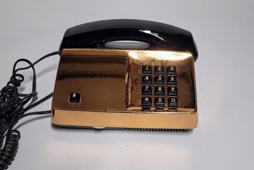 Zdjęcie oferty:  Telefon vintage