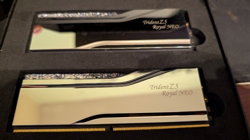 Zdjęcie oferty: Pamięć RAM G.Skill Trident Z5 Royal Neo, DDR5, 32 GB, 6000MHz, CL28