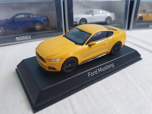 Zdjęcie oferty: 2015 Ford Mustang 1/43 Norev - Yellow
