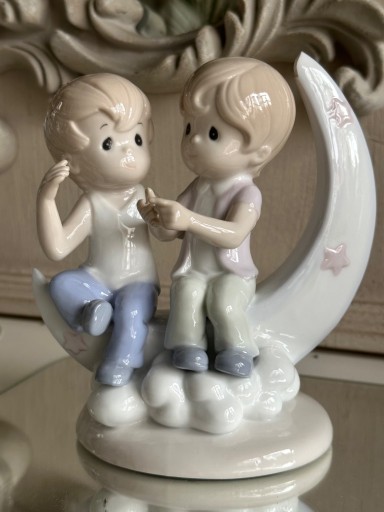 Zdjęcie oferty: Figurka porcelanowa : O dwóch takich ….