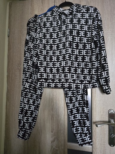 Zdjęcie oferty: Dres komplet welurowy  roz XL/2XL 