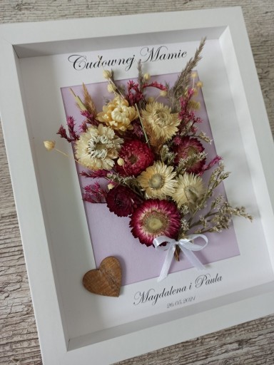 Zdjęcie oferty: Bukiet w ramce z suszone kwiaty prezent urodziny