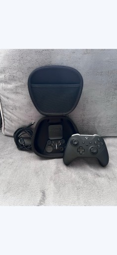 Zdjęcie oferty: Pad kontroler Xbox Elite Series V2 (1797) ZESTAW