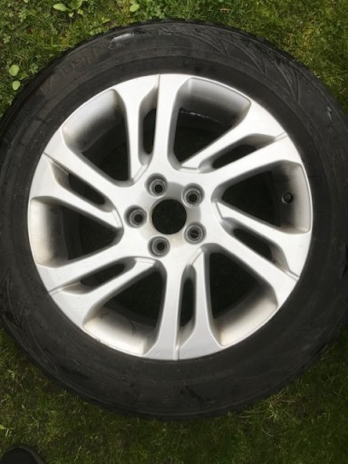 Zdjęcie oferty: Oryginalne felgi 17”  Volvo z oponami zimowymi