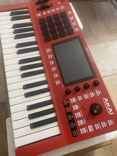 Zdjęcie oferty: Sampler AKAI MPC Key37