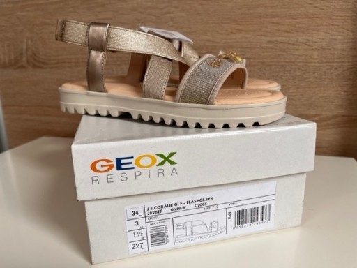 Zdjęcie oferty: Sandałki Geox 34 nowe