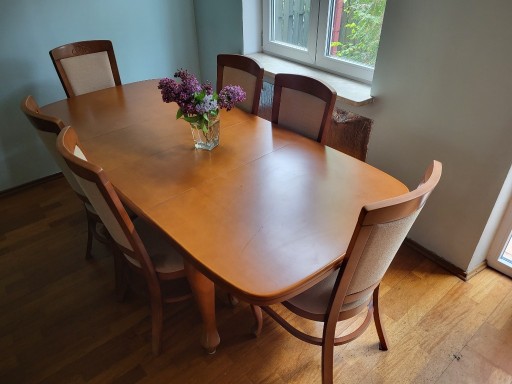 Zdjęcie oferty: Stół z olchy + 6 krzeseł
