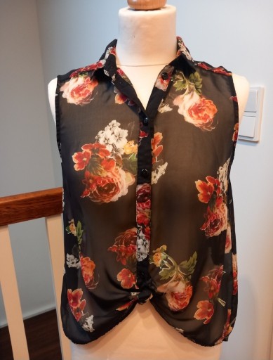 Zdjęcie oferty: Piękna bluzka marki TopShop * kwiaty 
