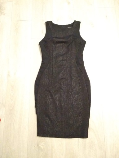 Zdjęcie oferty: Sukienka ołówkowa, mała czarna MOHITO
