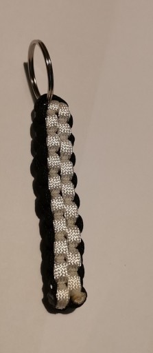 Zdjęcie oferty: Breloczek paracord